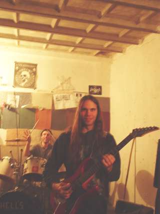 [21.12.2003] Dave a Lord Kopromaster v z�palu d�l�n� p��ovin :-)