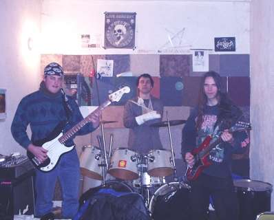 [25.01.2004] Prvn� fotka s Milanem (vlevo)